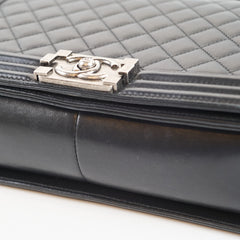 Chanel Boy Lambskin Black New Medium - 21 Series