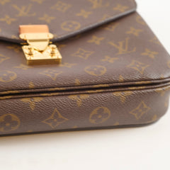 Louis Vuitton Pochette Metis Monogram