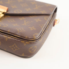 Louis Vuitton Pochette Metis Monogram