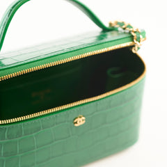 Chanel Small Vanity Case Green Crocodile-Embossed Calfskin (2026)