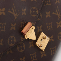 Louis Vuitton Monogram Pochette Metis