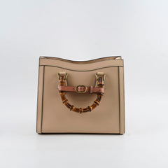 Gucci Diana Medium Tote in Beige