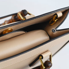 Gucci Diana Medium Tote in Beige