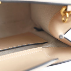 Gucci Diana Medium Tote in Beige