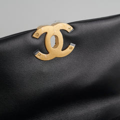 Chanel Small 19 Black (microchip)