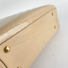 Louis Vuitton Montaigne VV Vernis Beige