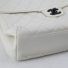 Chanel Matelasse Shoulder Bag White