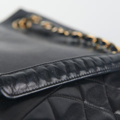 Chanel Vintage CC Chain Tote Black