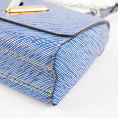 Louis Vuitton LV Twist MM Blue Epi Leather