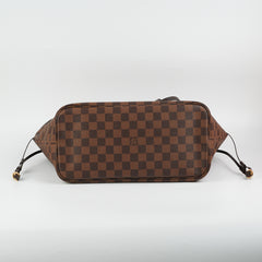 Louis Vuitton MM Neverfull