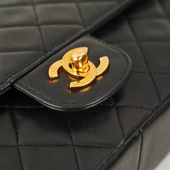 Chanel Vintage Quilted Medium/Large Classic Flap Black